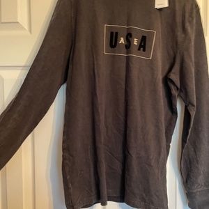 American Eagle long sleeve t-shirt